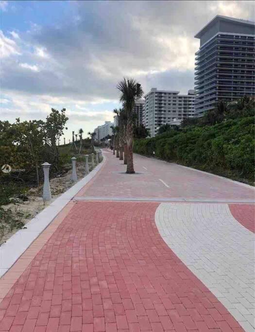 Pavilion - Best Ocean Sunrise-Miami Beach Exterior photo
